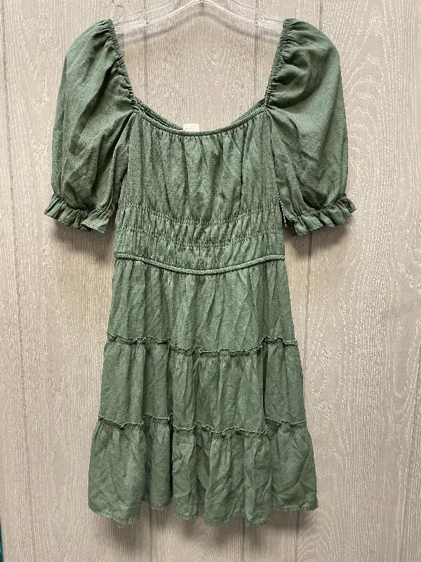 Dress Casual Short By Altard State In Green, Size: S