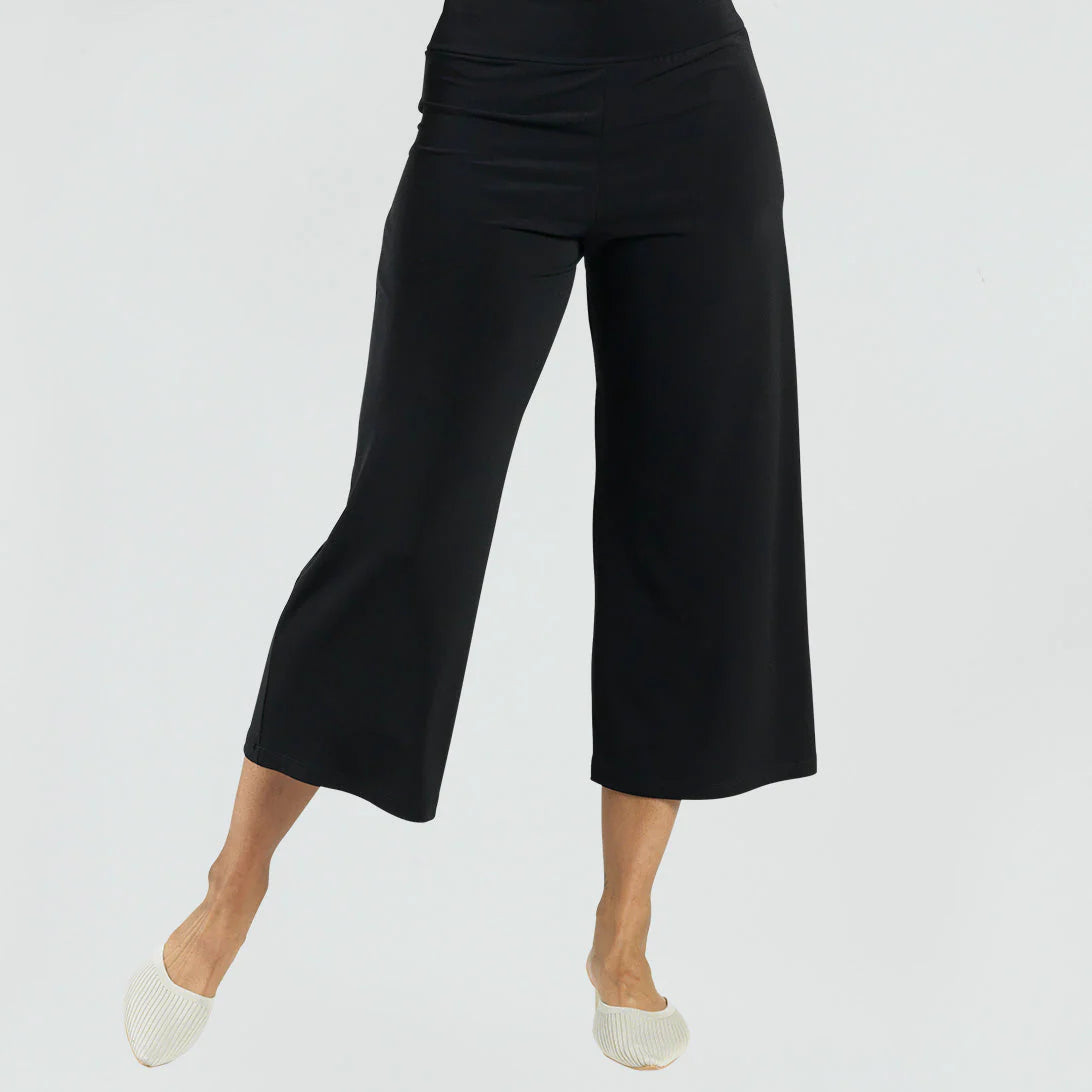 Signature Modern Gaucho Pant - Black